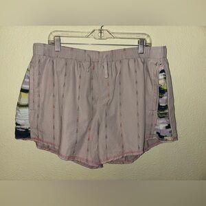 KITH Tan Shorts w/Side Designs and Stripes lSize 38 (XL)